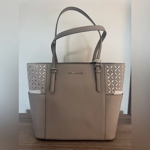Michael Kors Tote Grey - Picture 2 of 5